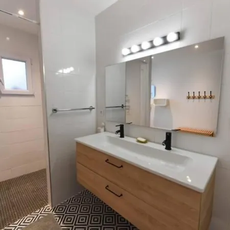 Marche Arago * レ・サ​​ーブル・ドロンヌ